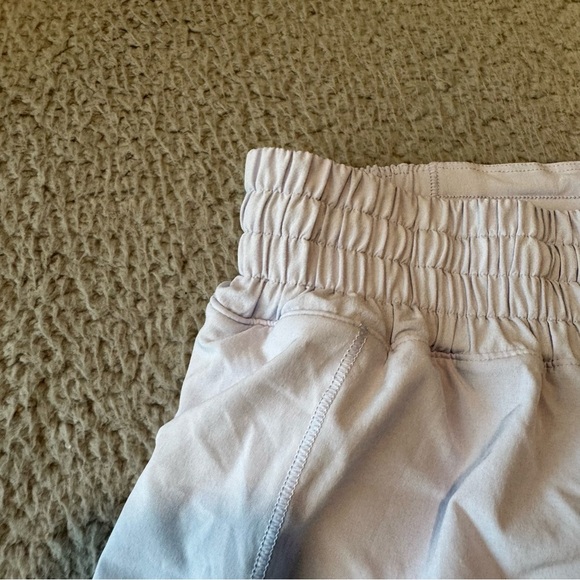 Lululemon Hotty Hot High-Rise Lined Short 4" Pastel Blue Size 6 Running - Picture 9 of 12